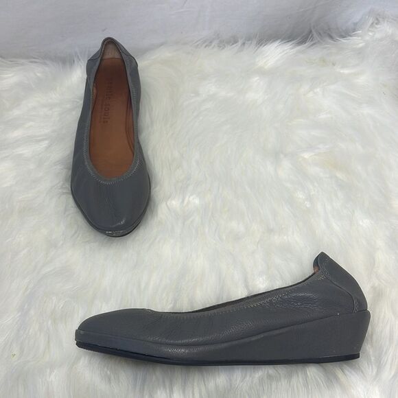 Gentle Souls By Kenneth Cole Natalie Grey Leather Wedge Ballet Flats Sz 8 - Picture 1 of 7